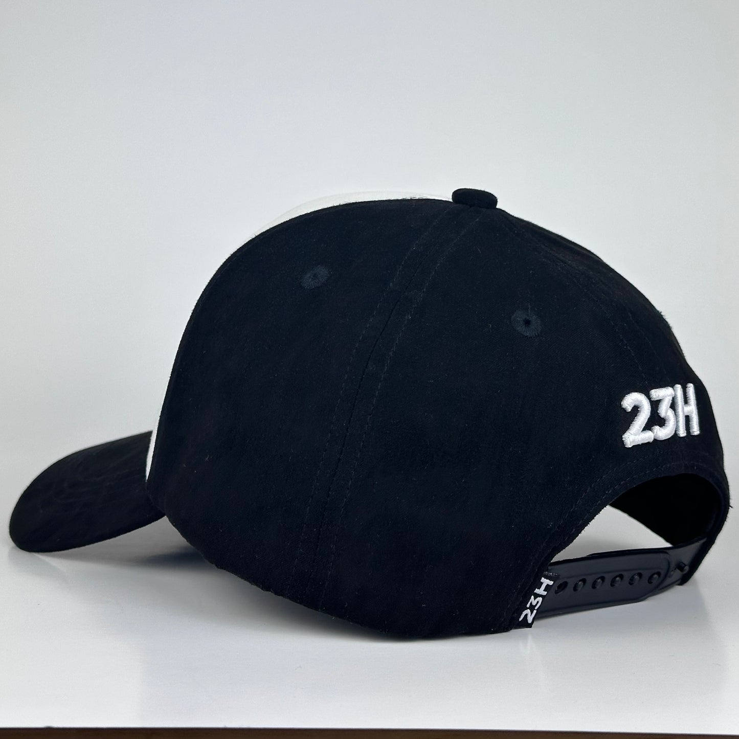 ‘23 CORONAS’